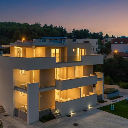 Apartments Alba 1 Slatine Exterior photo