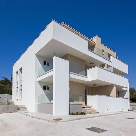 Apartments Alba 1 Slatine Exterior photo