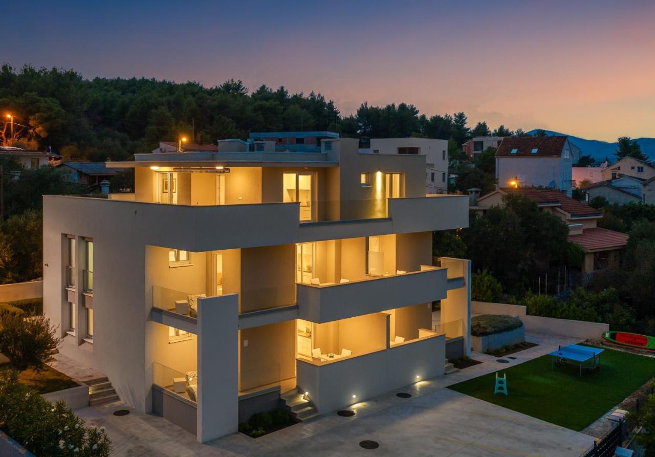 Apartments Alba 1 Slatine Exterior photo
