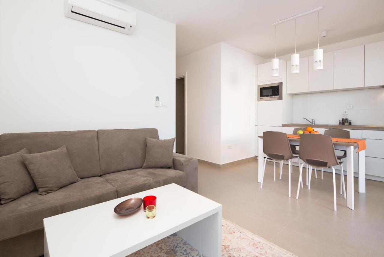 Apartments Alba 1 Slatine Exterior photo